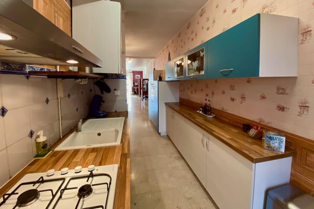 "Georgio" Grand Appartement Traversant Avec Vue Canal Et Parking Sete Bagian luar foto
